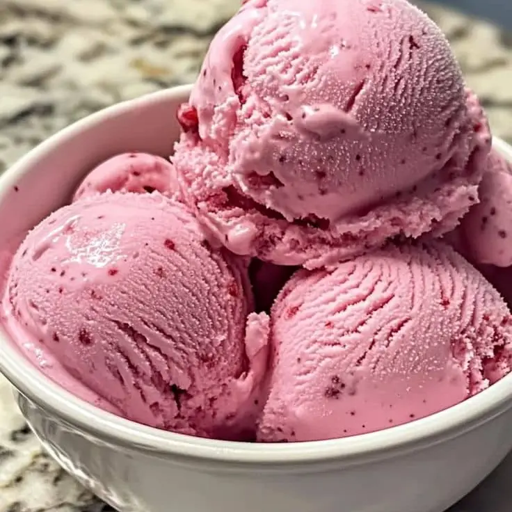 Helado de 4Lt Cuquita Sabor Fresa-Bombon's photo #1